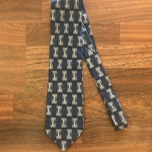 Enrico Guccini Silk Designer Mens Tie Dress Suit Necktie Blue Gray Length 59”